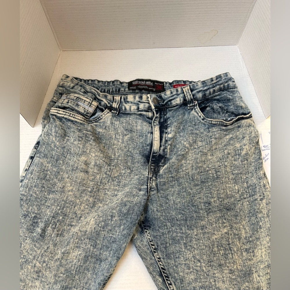 Echo VTG Acid Wash Jeans 2000’s streetwear 5 pocket design.
